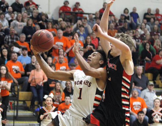 Photo gallery Boys Class 1 Quarterfinal Advance v. Eminence 3 4